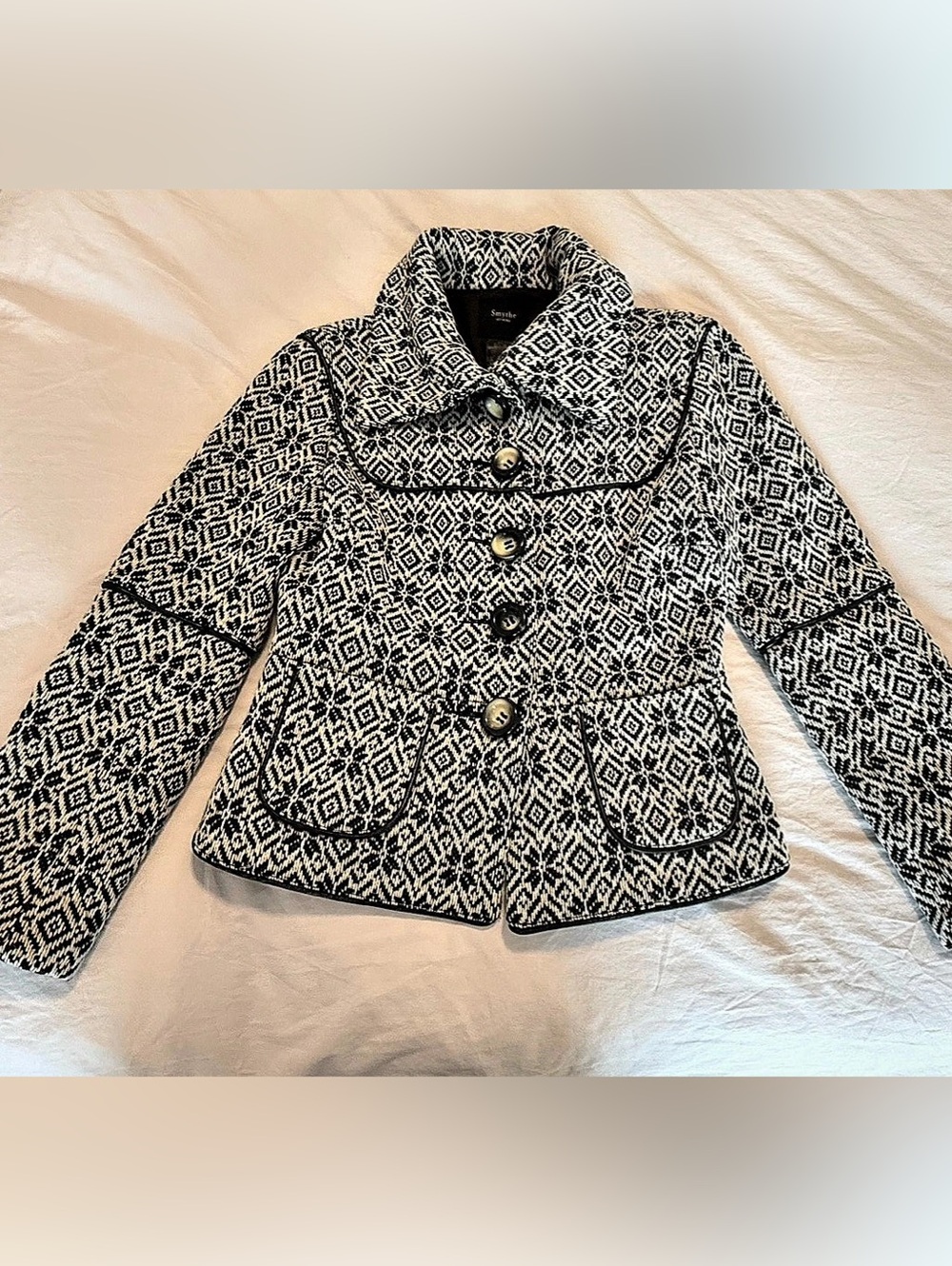 Smythe Women's Geometric Wool Blazer in Black & White Size 2